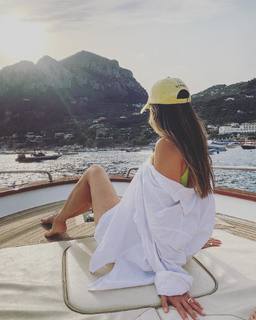 Jamie Chung feet photo thumbnail