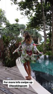 Jamie Chung feet photo thumbnail