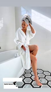 Jamie Chung feet photo thumbnail