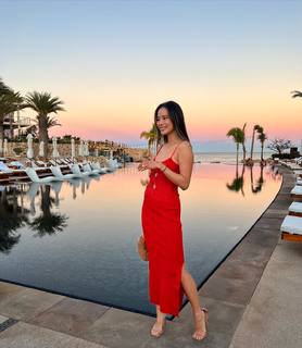 Jamie Chung feet photo thumbnail