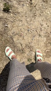 Jamie Chung feet photo thumbnail