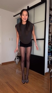 Jamie Chung feet photo thumbnail