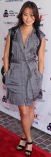 Jamie Chung feet photo thumbnail