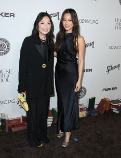 Jamie Chung feet photo thumbnail