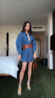 Jamie Chung feet photo thumbnail