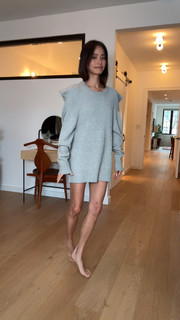 Jamie Chung feet photo thumbnail