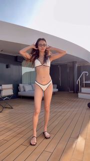 Jamie Chung feet photo 11