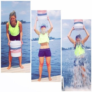 Jamie Erdahl feet photo thumbnail