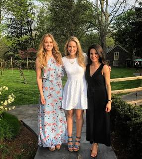 Jamie Erdahl feet photo thumbnail