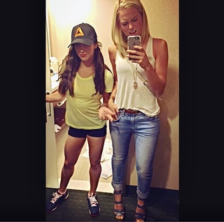 Jamie Erdahl feet photo thumbnail
