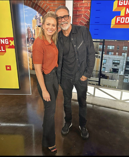 Jamie Erdahl feet photo thumbnail