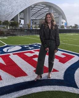Jamie Erdahl feet photo thumbnail