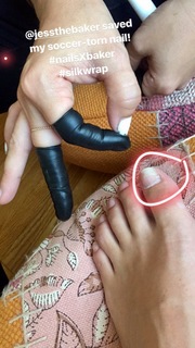Jamie Gray Hyder feet photo 20
