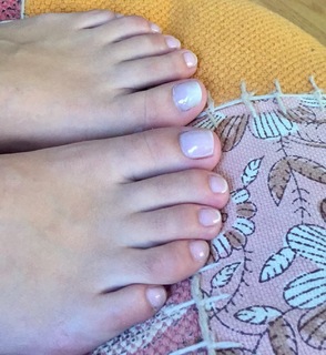 Jamie Gray Hyder feet photo 19
