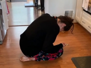 Jamie Gray Hyder feet photo 2