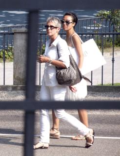 Jamie Lee Curtis feet photo thumbnail