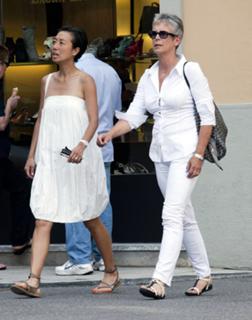 Jamie Lee Curtis feet photo thumbnail