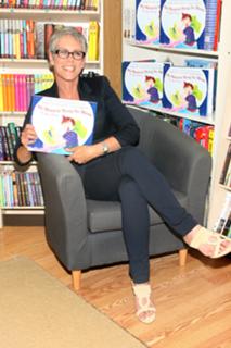 Jamie Lee Curtis feet photo thumbnail