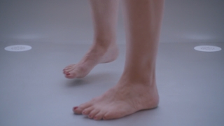 Jamie Lee Curtis feet photo thumbnail