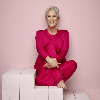 Jamie Lee Curtis feet photo thumbnail