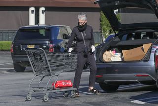 Jamie Lee Curtis feet photo thumbnail
