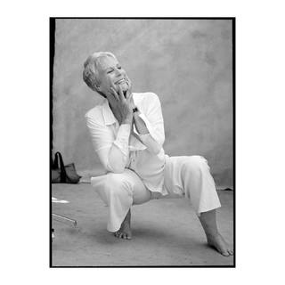 Jamie Lee Curtis feet photo thumbnail
