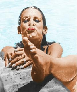 Jamie Lee Curtis feet photo thumbnail