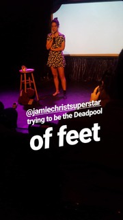 Jamie Loftus feet photo 5