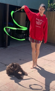Jamie Loftus feet photo 13