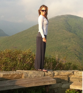 Jamie Luner feet photo 2
