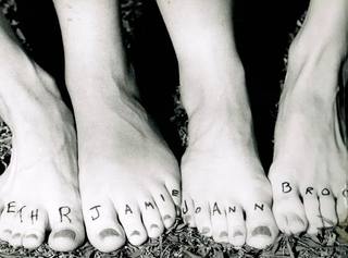Jamie Luner feet photo 4