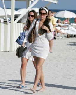 Jamie-Lynn Sigler feet photo thumbnail