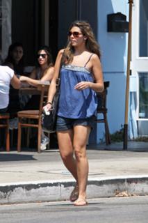 Jamie-Lynn Sigler feet photo thumbnail