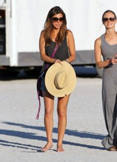 Jamie-Lynn Sigler feet photo thumbnail