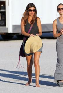 Jamie-Lynn Sigler feet photo thumbnail