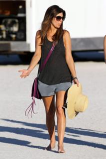 Jamie-Lynn Sigler feet photo thumbnail