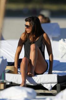 Jamie-Lynn Sigler feet photo thumbnail