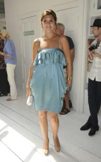 Jamie-Lynn Sigler feet photo thumbnail
