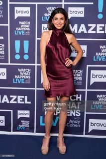 Jamie-Lynn Sigler feet photo 1