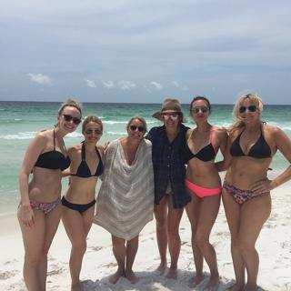 Jamie Lynn Spears feet photo thumbnail