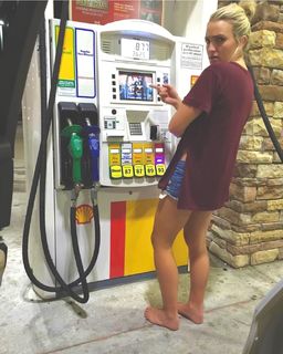 Jamie Lynn Spears feet photo thumbnail