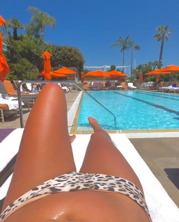 Jamie Lynn Spears feet photo thumbnail