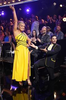 Jamie Lynn Spears feet photo thumbnail