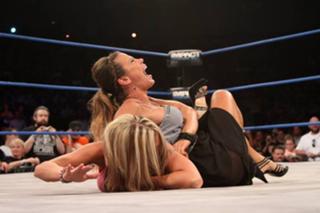 Jamie Szantyr feet photo thumbnail