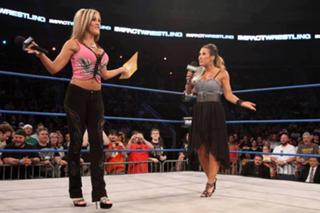 Jamie Szantyr feet photo thumbnail