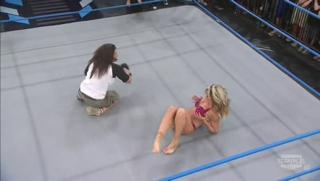 Jamie Szantyr feet photo thumbnail