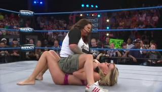 Jamie Szantyr feet photo thumbnail