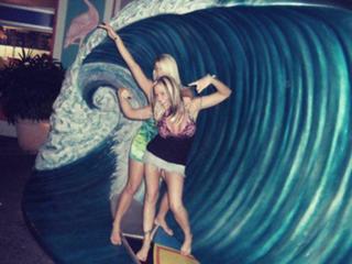 Jamie Szantyr feet photo thumbnail