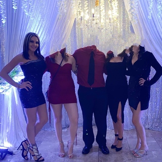 Jamie Szantyr feet photo thumbnail