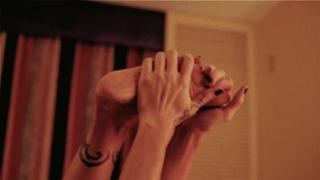 Jamie Szantyr feet photo thumbnail